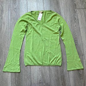 NWT Kier + J 100% cashmere bell sleeves V-Neck Green Sweater‎